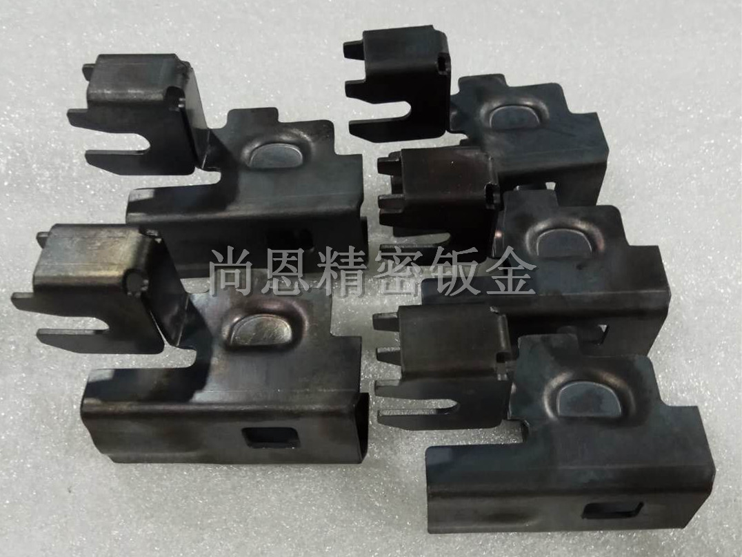 冷板，鍍鋅板，下料，折彎，噴粉，烤漆鈑金件